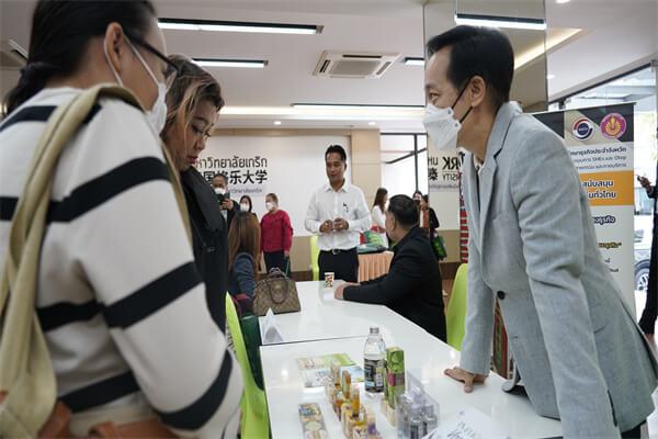 广州本科文凭自考，打开学历提升新门径！
